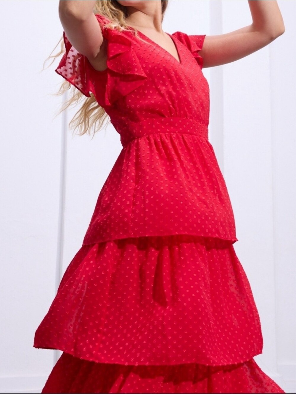 Julia Jordan Red Tiered V-Neck Ruffle Dress